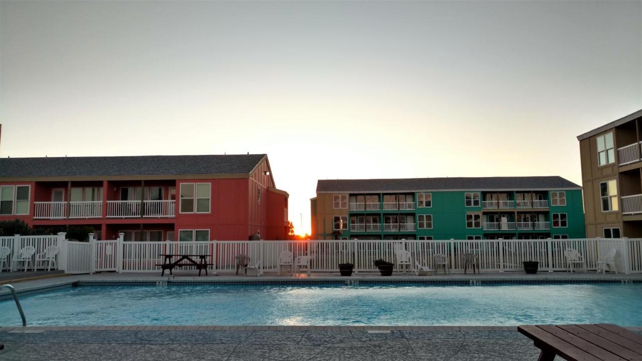 Executive Keys Condominiums On The Beach Port Aransas Exterior photo