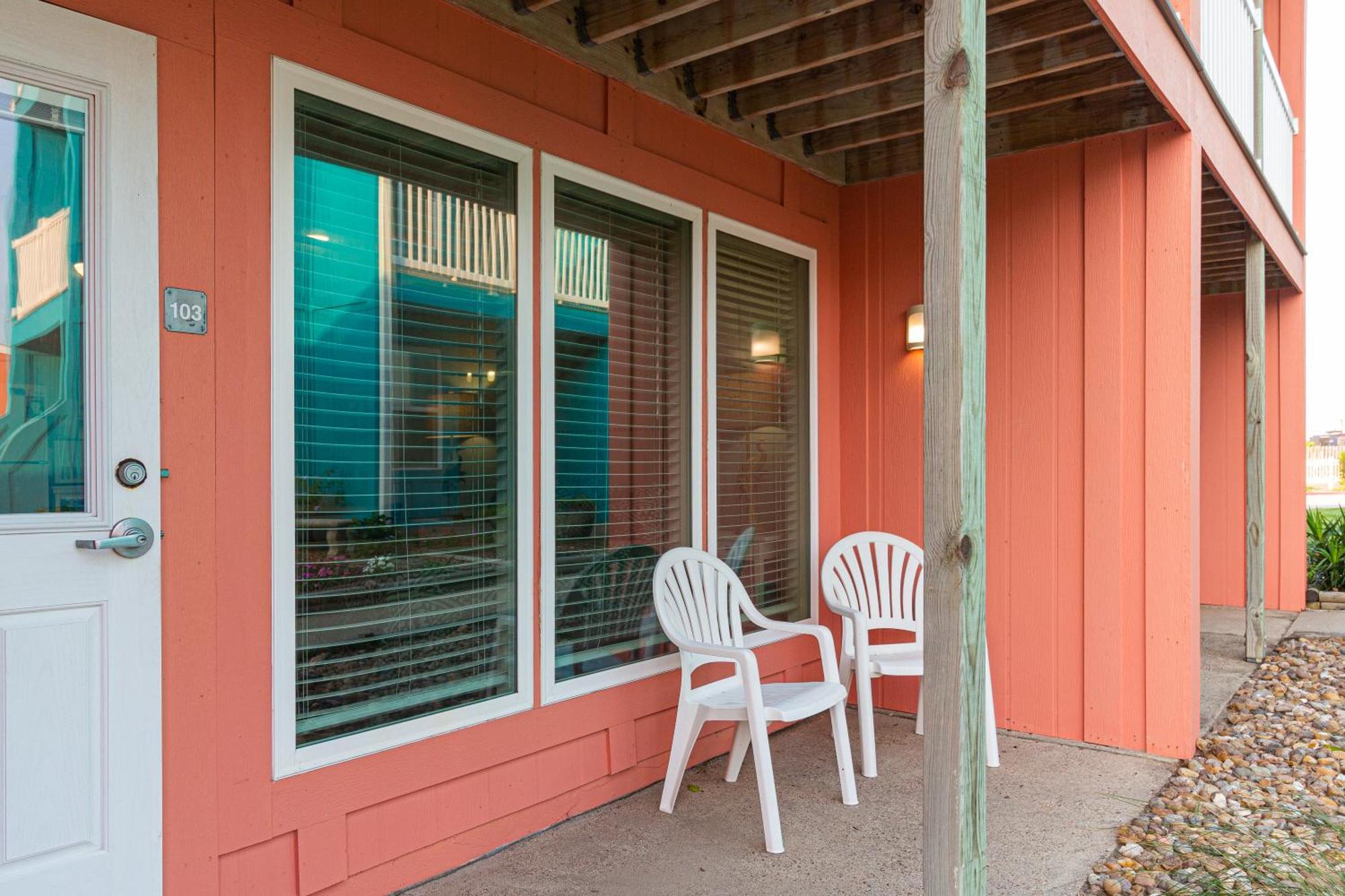 Executive Keys Condominiums On The Beach Port Aransas Exterior photo